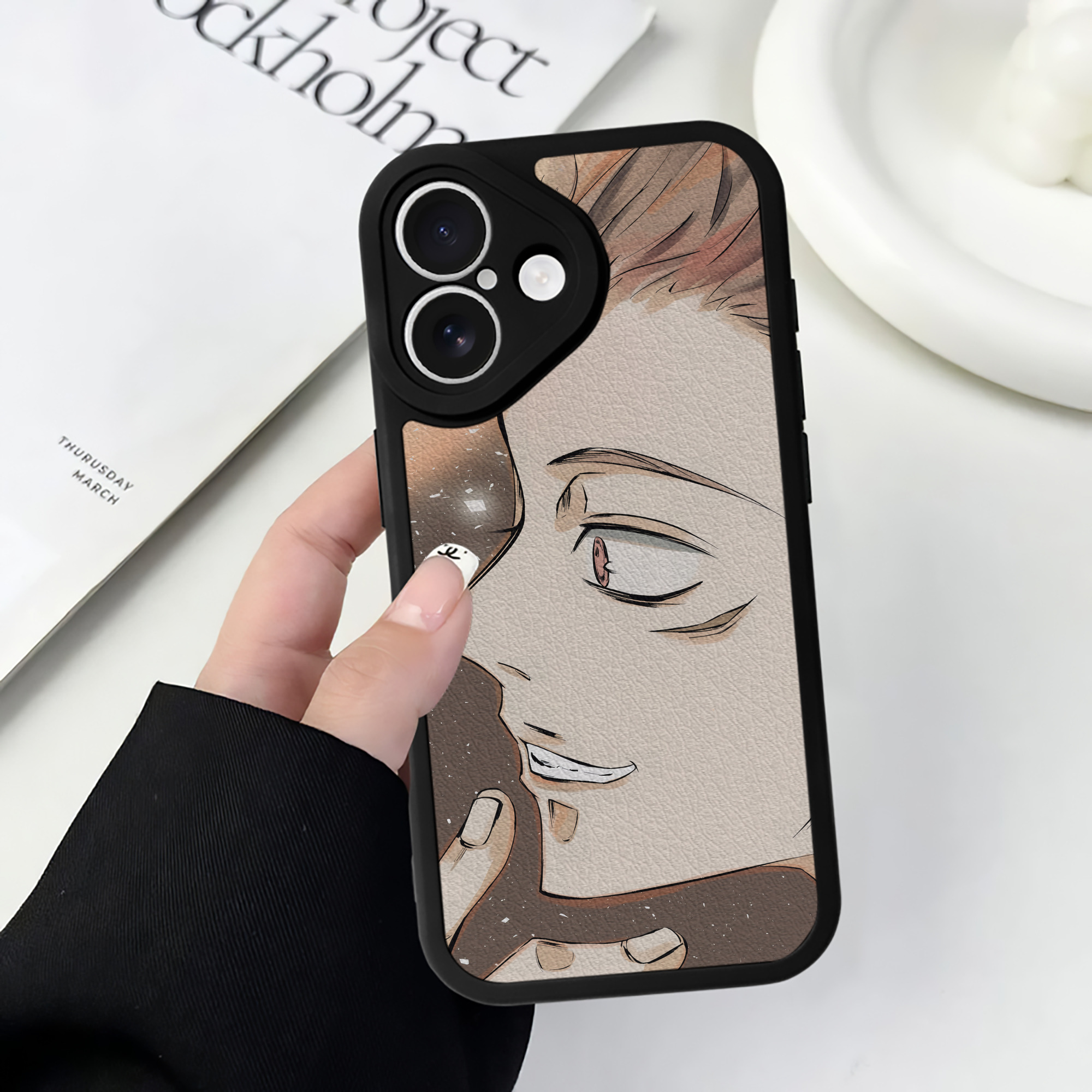 （画像用） 呪術廻戦 Jujutsu Kaisen 【iPhone 16シリーズ対応】シリコンスマホケース（レザー調） 材質：シリコン
